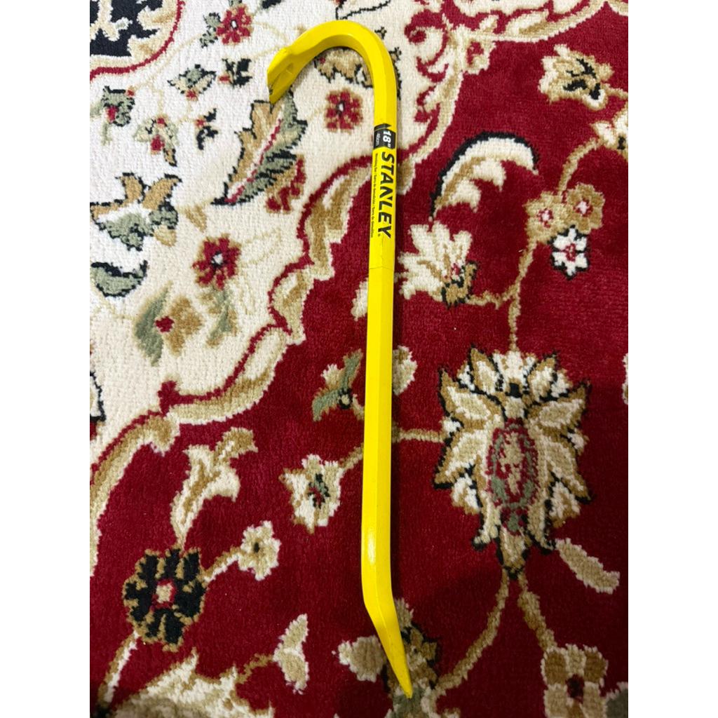 Bar Ripping 5/8 x 18" Linggis Pencabut Paku STANLEY 55-118