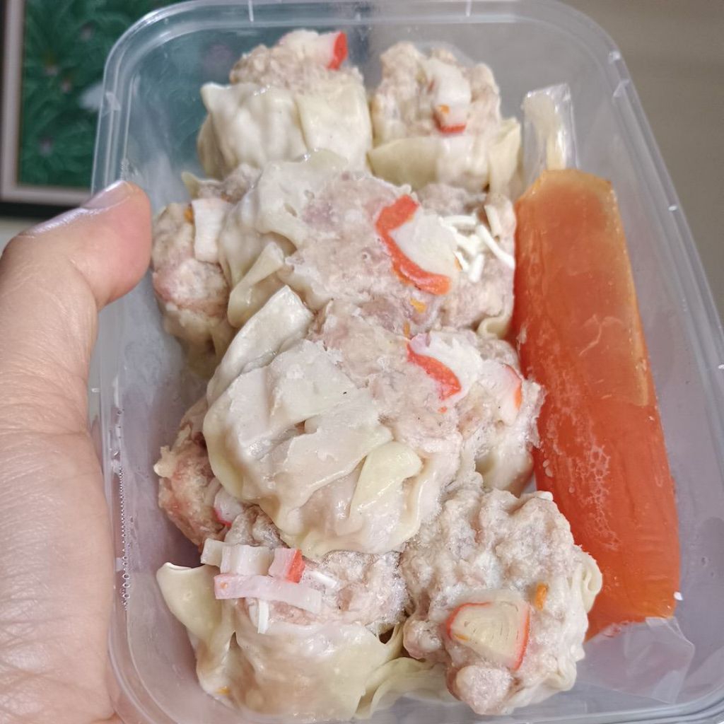 

dimsum frozen isi 10 pcs + saus special