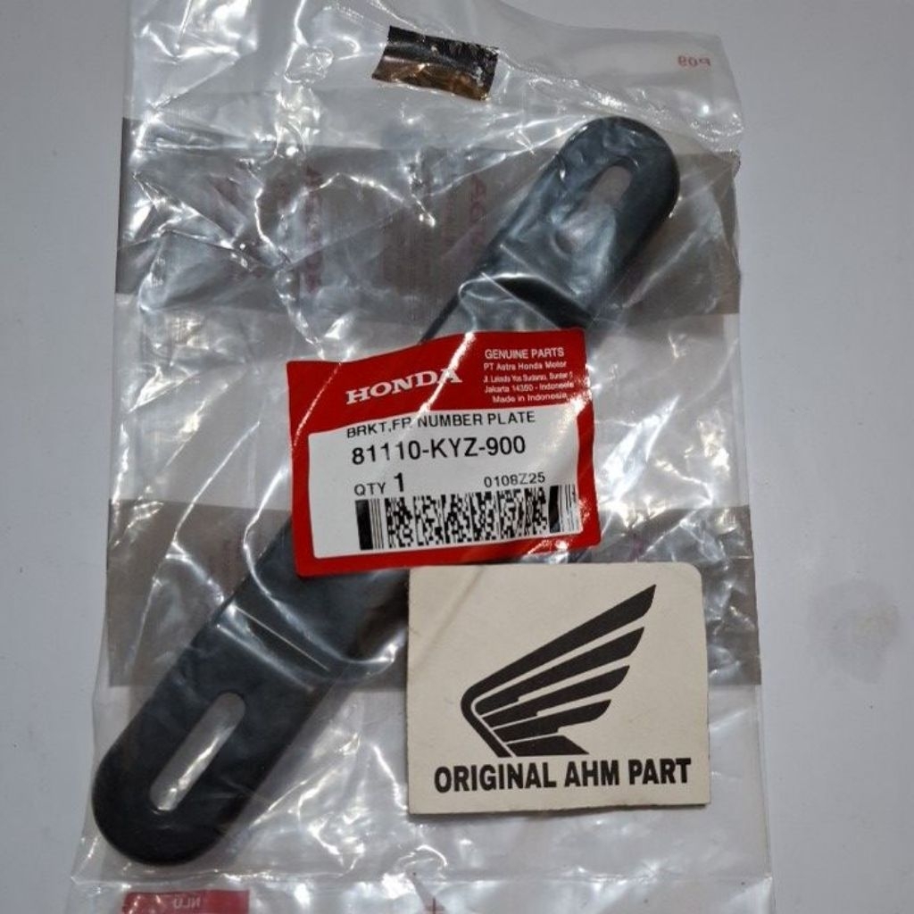 81110-KYZ-900 Dudukan Plat Nomer Vario 125