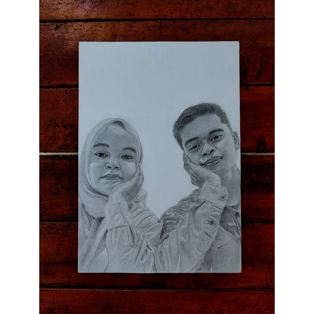 

Gambar realistis ukuran A4