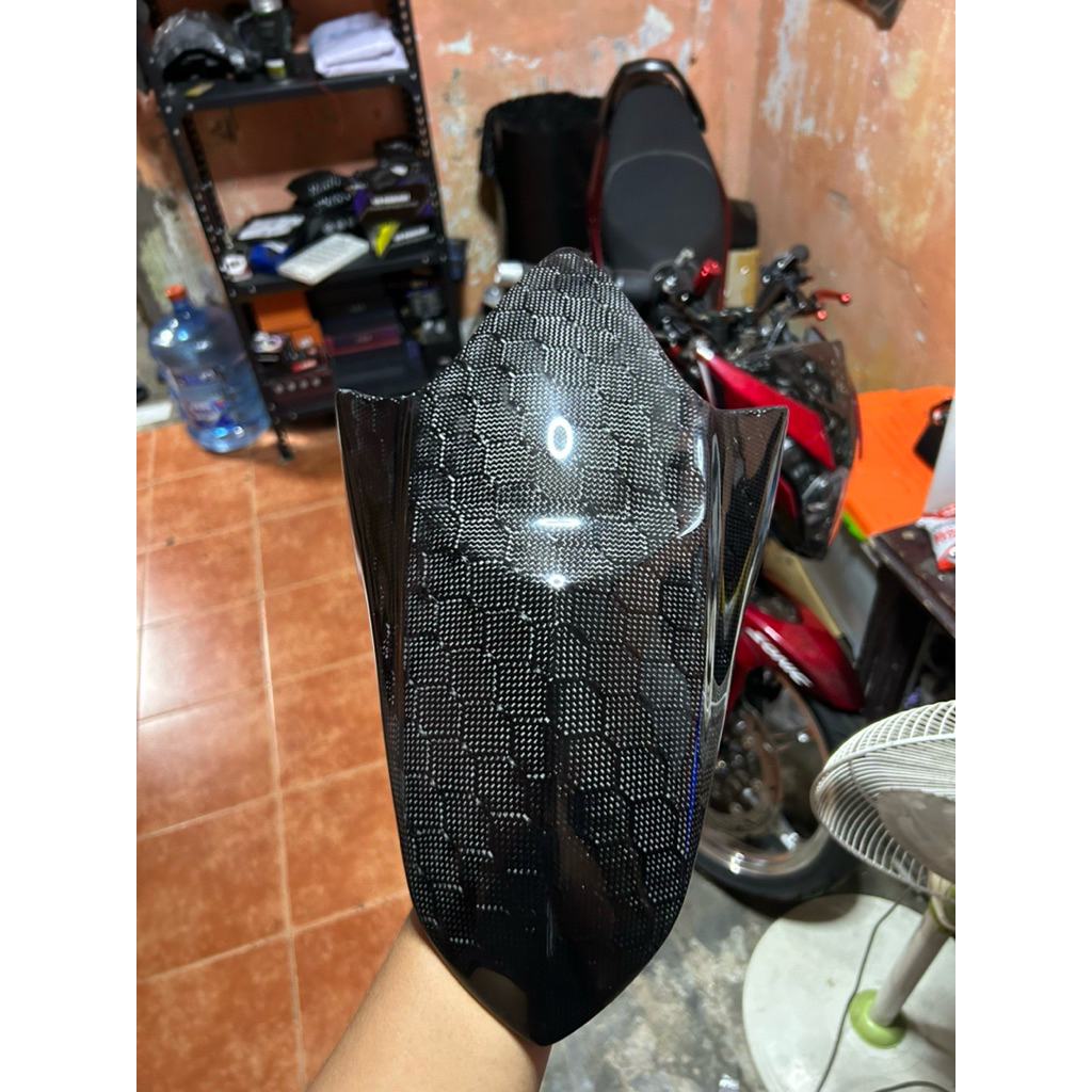 Spakbor Depan Honda Supra GTR 150 Carbon Kevlar