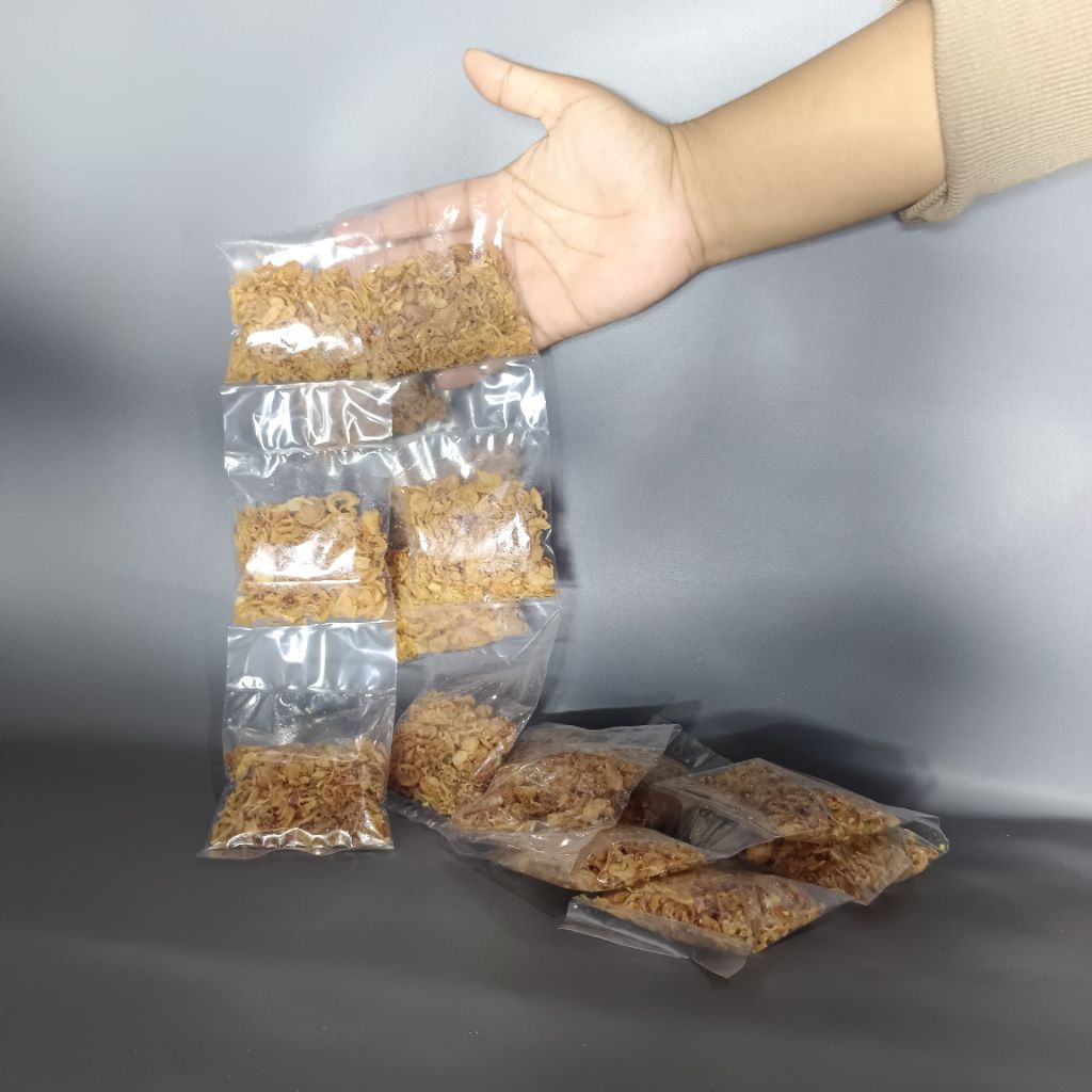 

bawang goreng rencengan. beli 2 gratis 1, bawang goreng asli, renyah dan gurih (20pcs) + (10pcs)