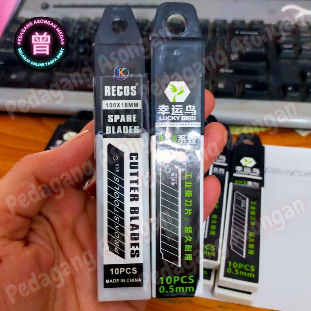 

Cutter Blade Large L-150 [Refill] 1 Tube 10 Pcs