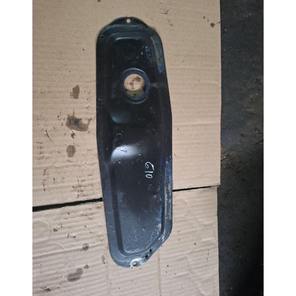 cover tutup motor dinamo wiper depan charade g10 g11 83-87