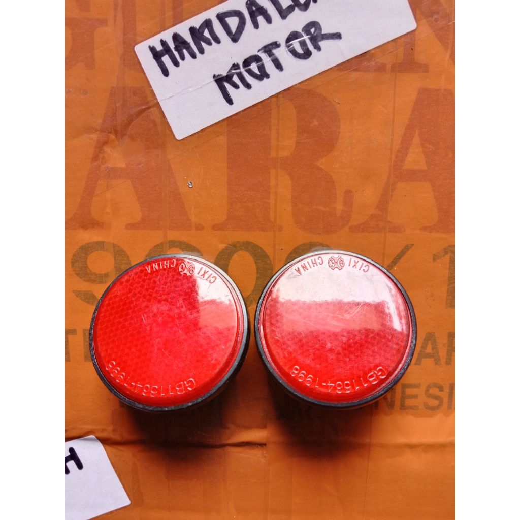 Lampu reflektor mata kucing Avanza 2007-2011