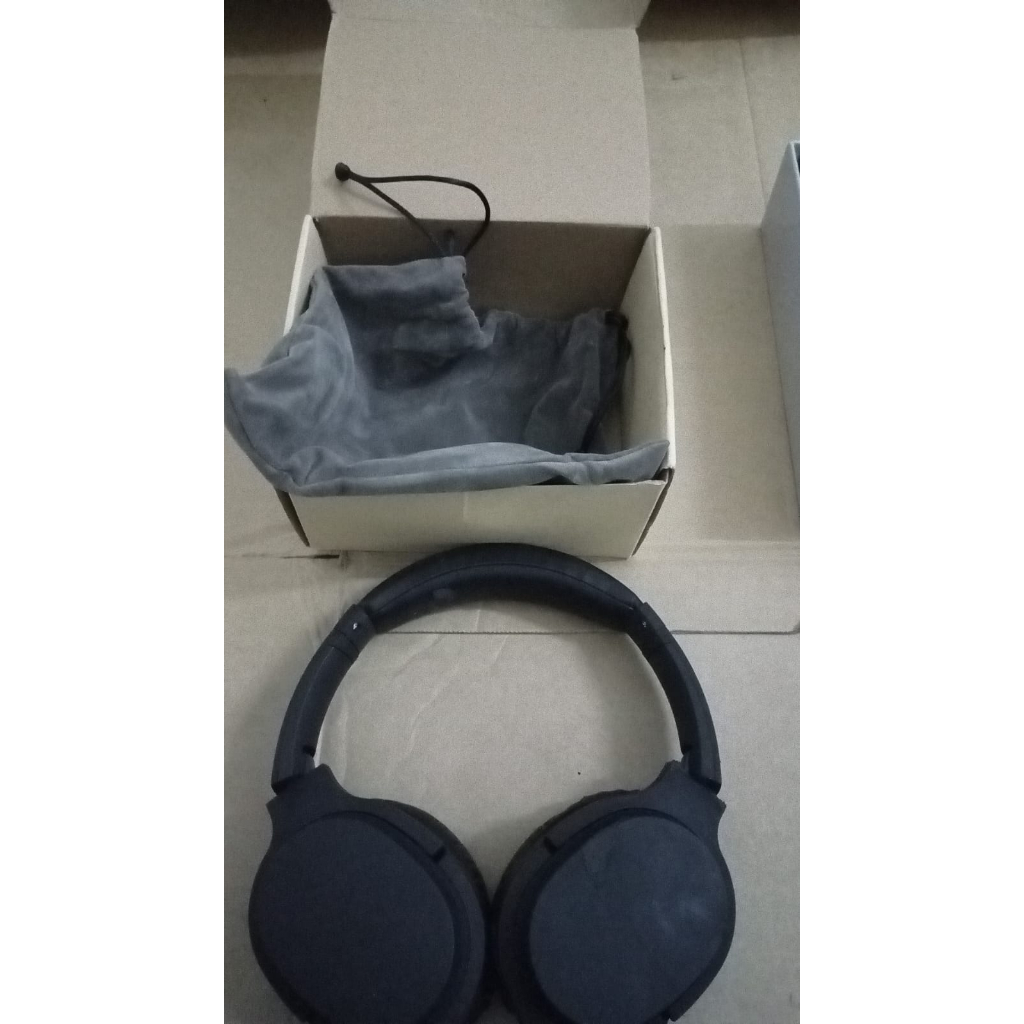 Second Sample Headphone 803 Black Bluetooth