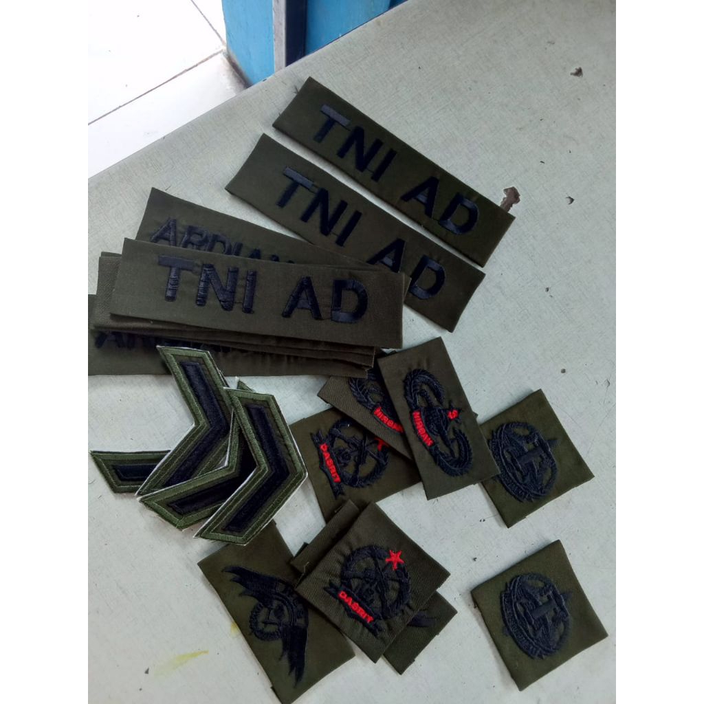 brifet TNI ADFULL 1 SET PAPAN NAMA BORDIR ATRIBUT TNI AD PERKERAS MIKA TIMBUL