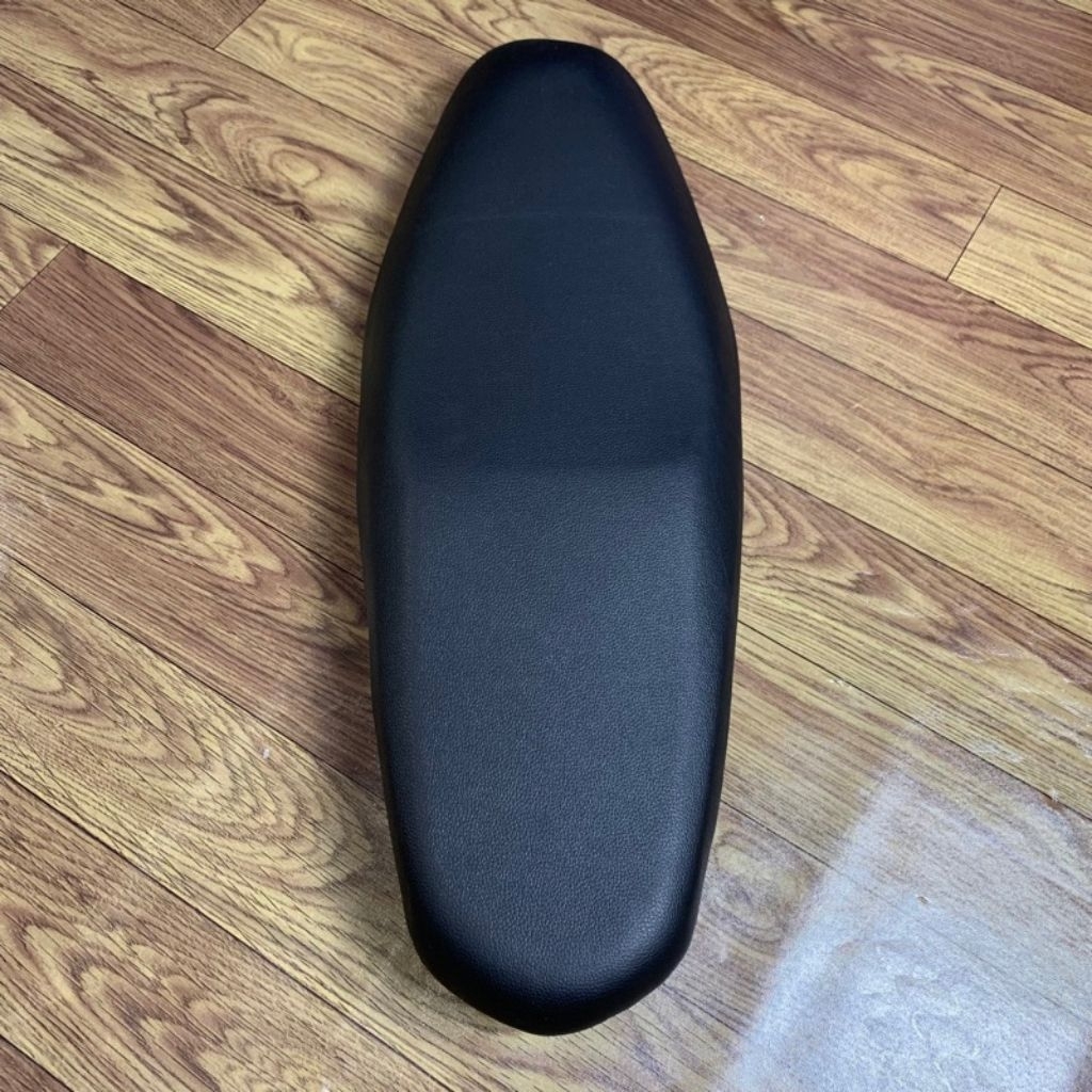 Jok motor mio J standar - Jok motor mio model standar kulit halus