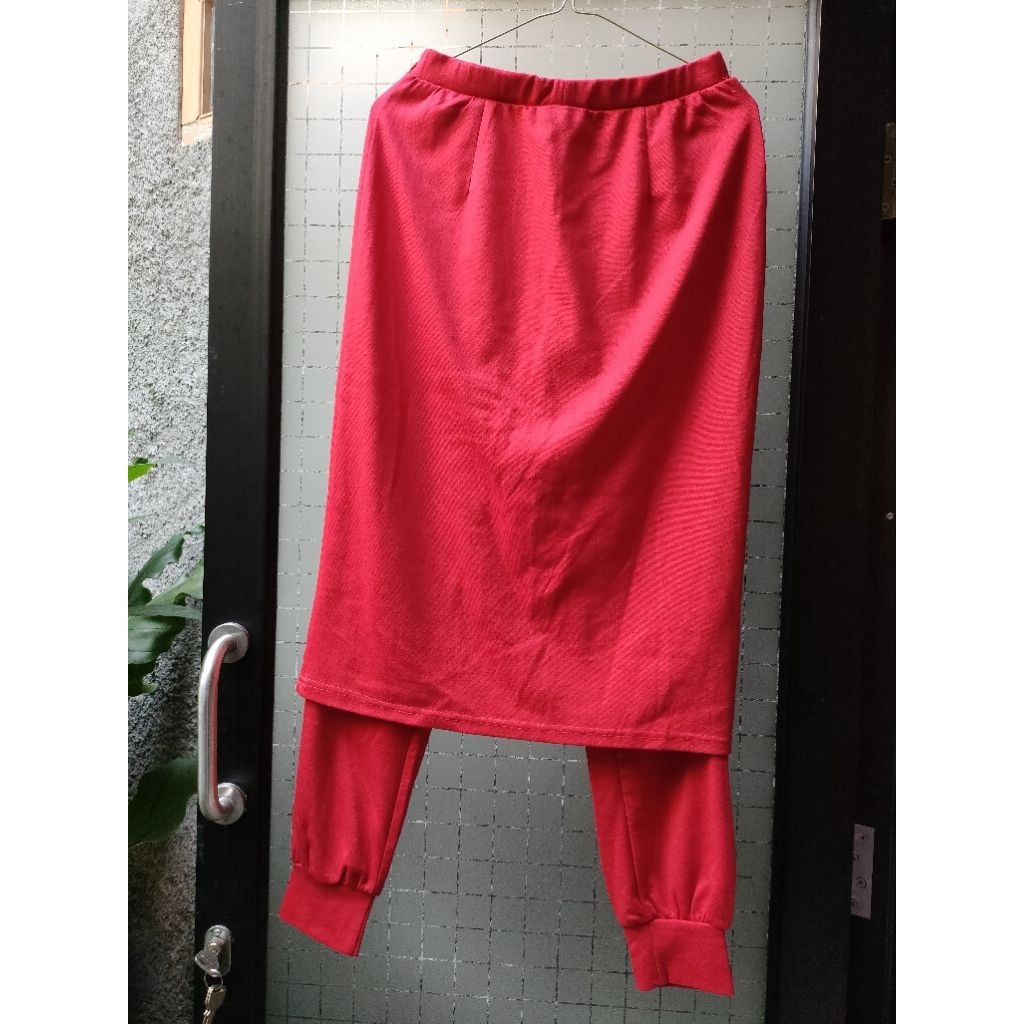 Rok celana olahraga menyatu preloved