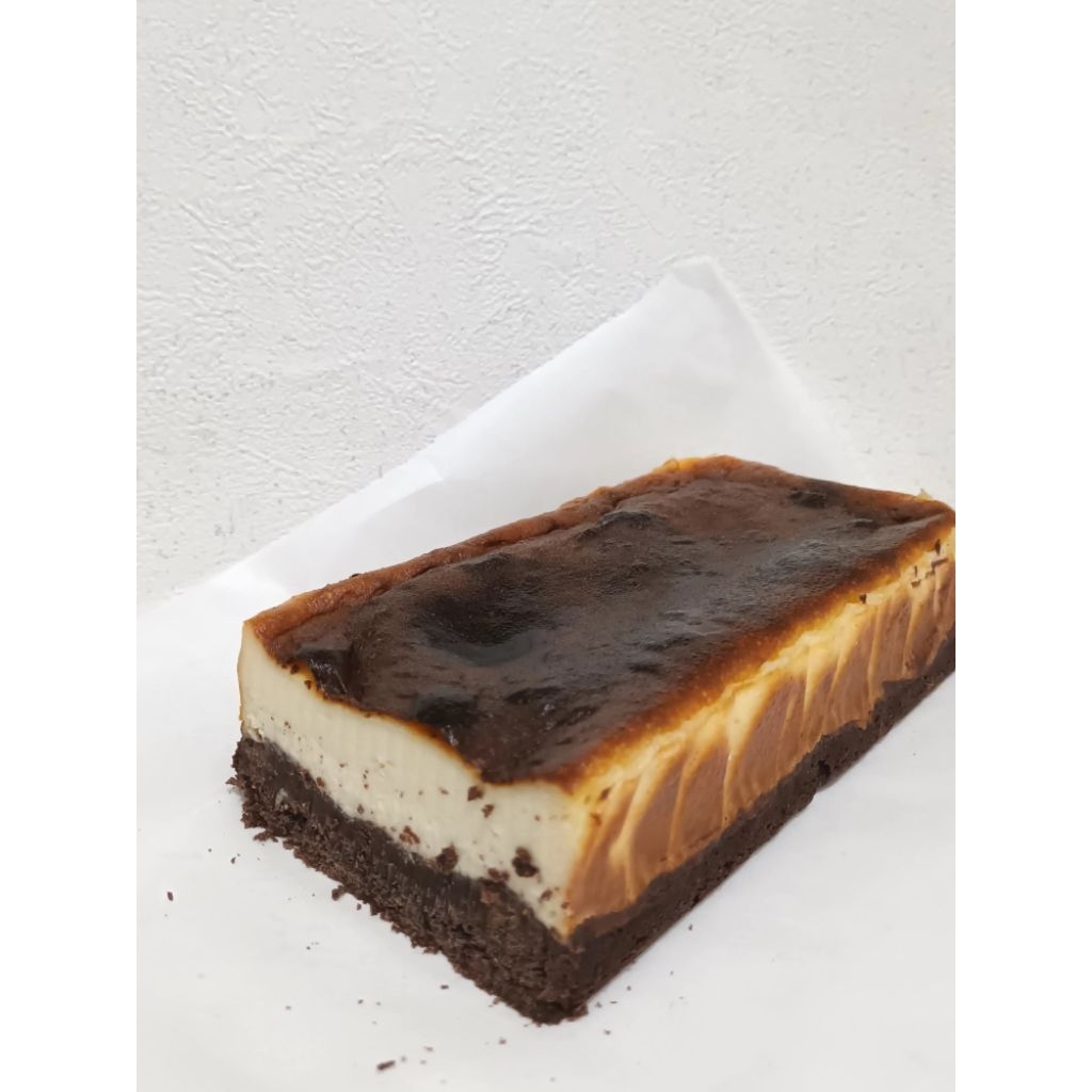

Lufs Burnt Cheesecake Brownies Classic