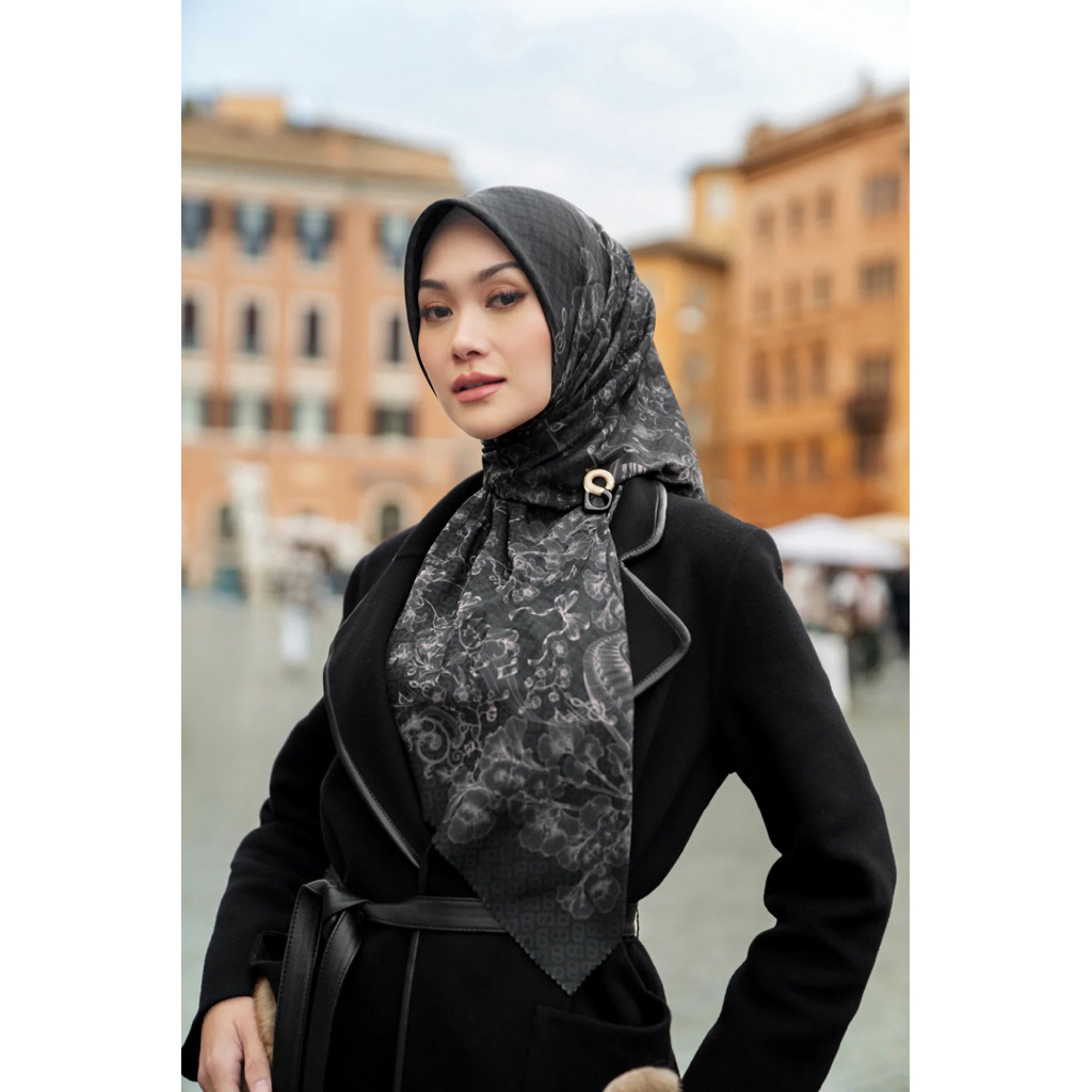 BUTTONSCARVES NADA SERIES 3