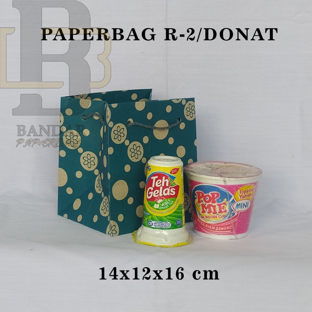 

PAPERBAG UKURAN R-2 P14 x L12 x T16 CM UNTUK DONAT DAN SEUKURANNYA