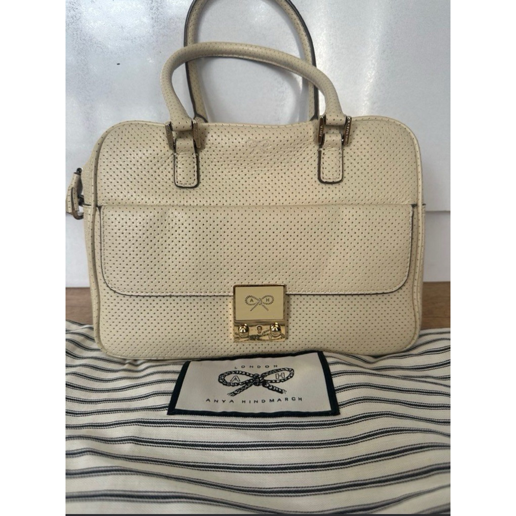 Prelove Anya Hindmarch