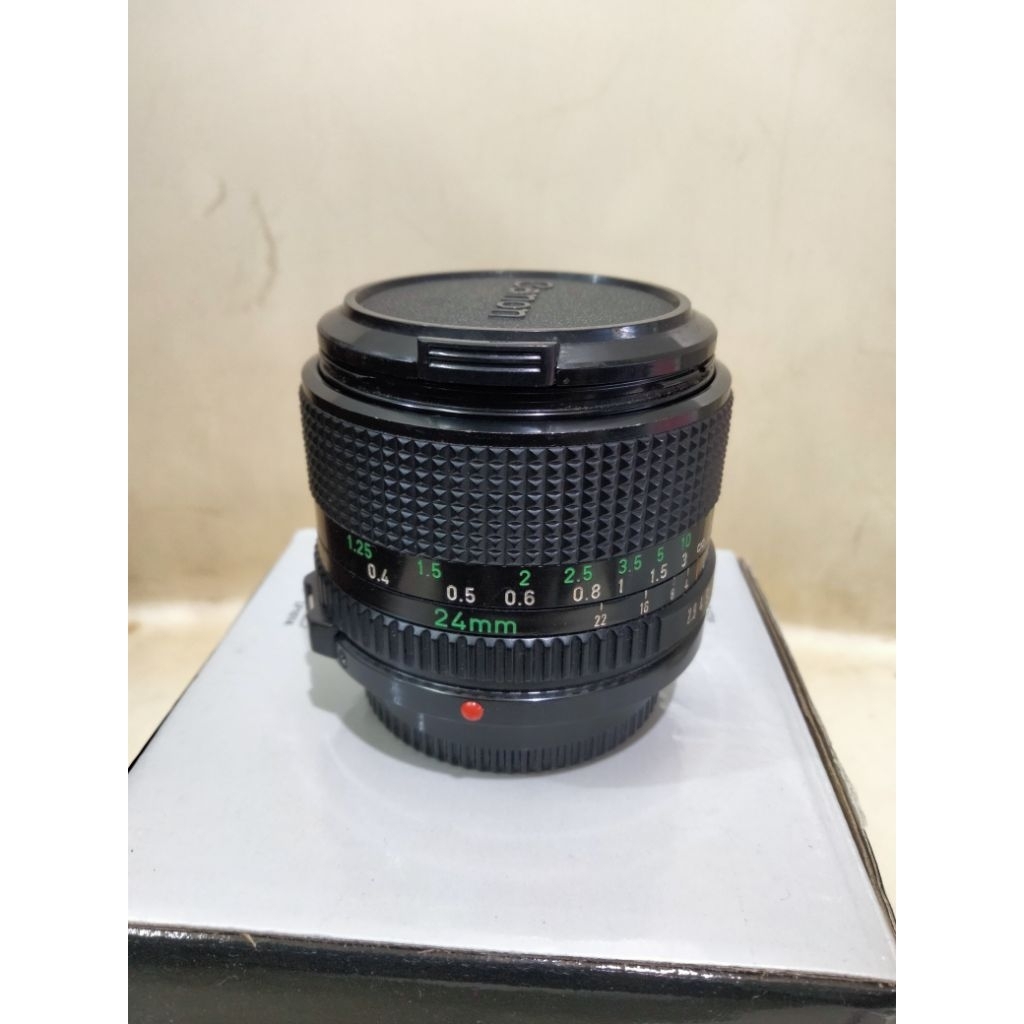 lensa manual Canon FD 24mm