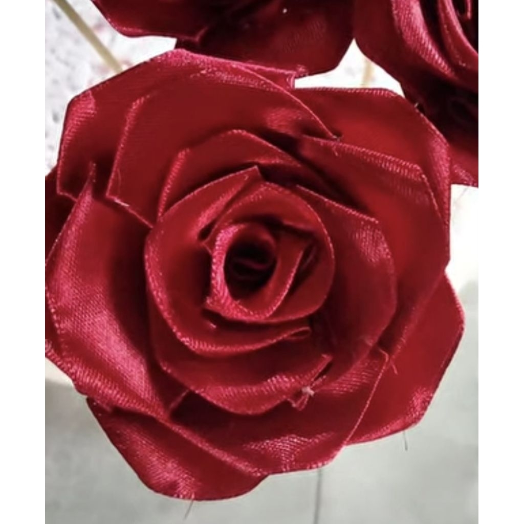 

bunga satin mawar pita satin satuan pertangkai