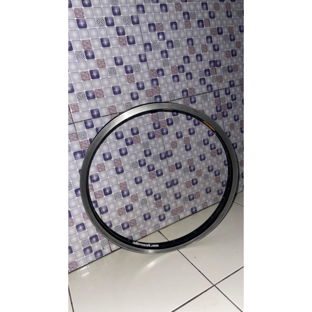 rims alienation belakang 36 hole
