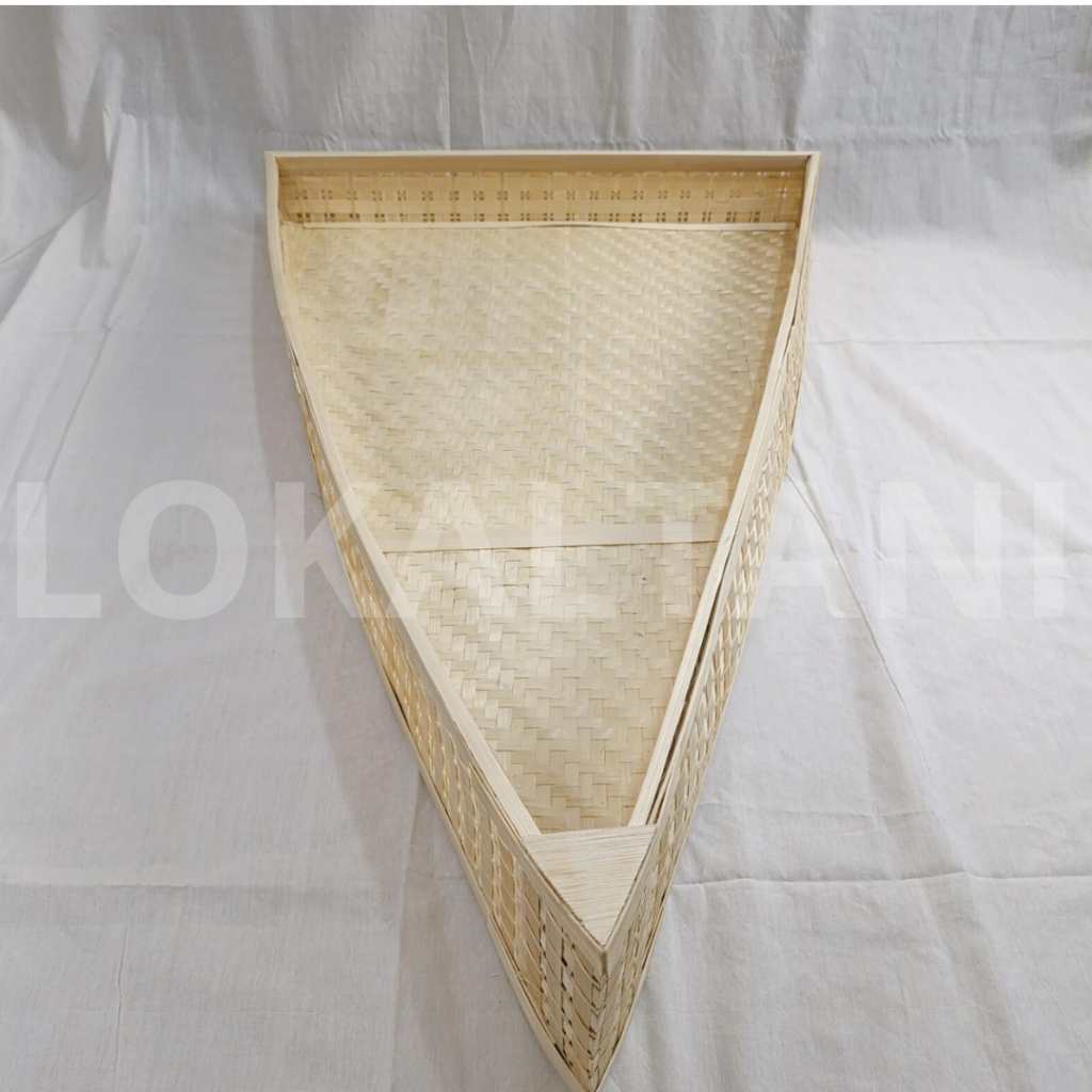 Nampan Bambu Perahu / Tampah Tumpeng 17 Agustus / Baki / Wadah Anyaman Bambu