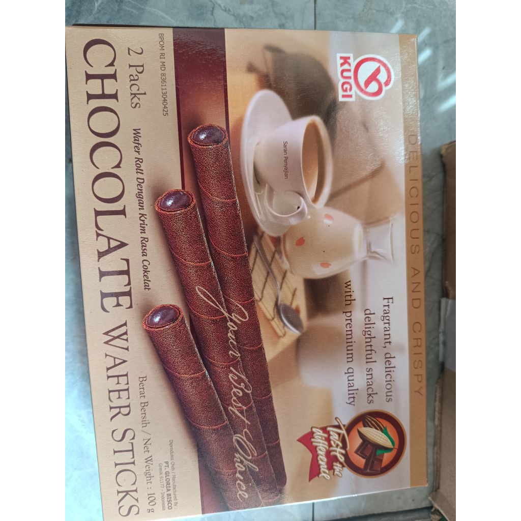 

kugi chocolate wafer stik