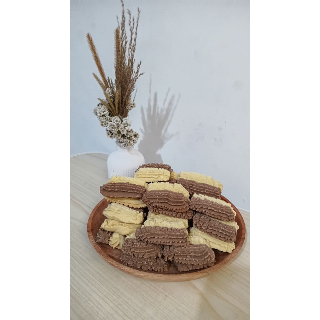 

TERLENGKAP || Kue kering Nastar klasik coklat 250gr