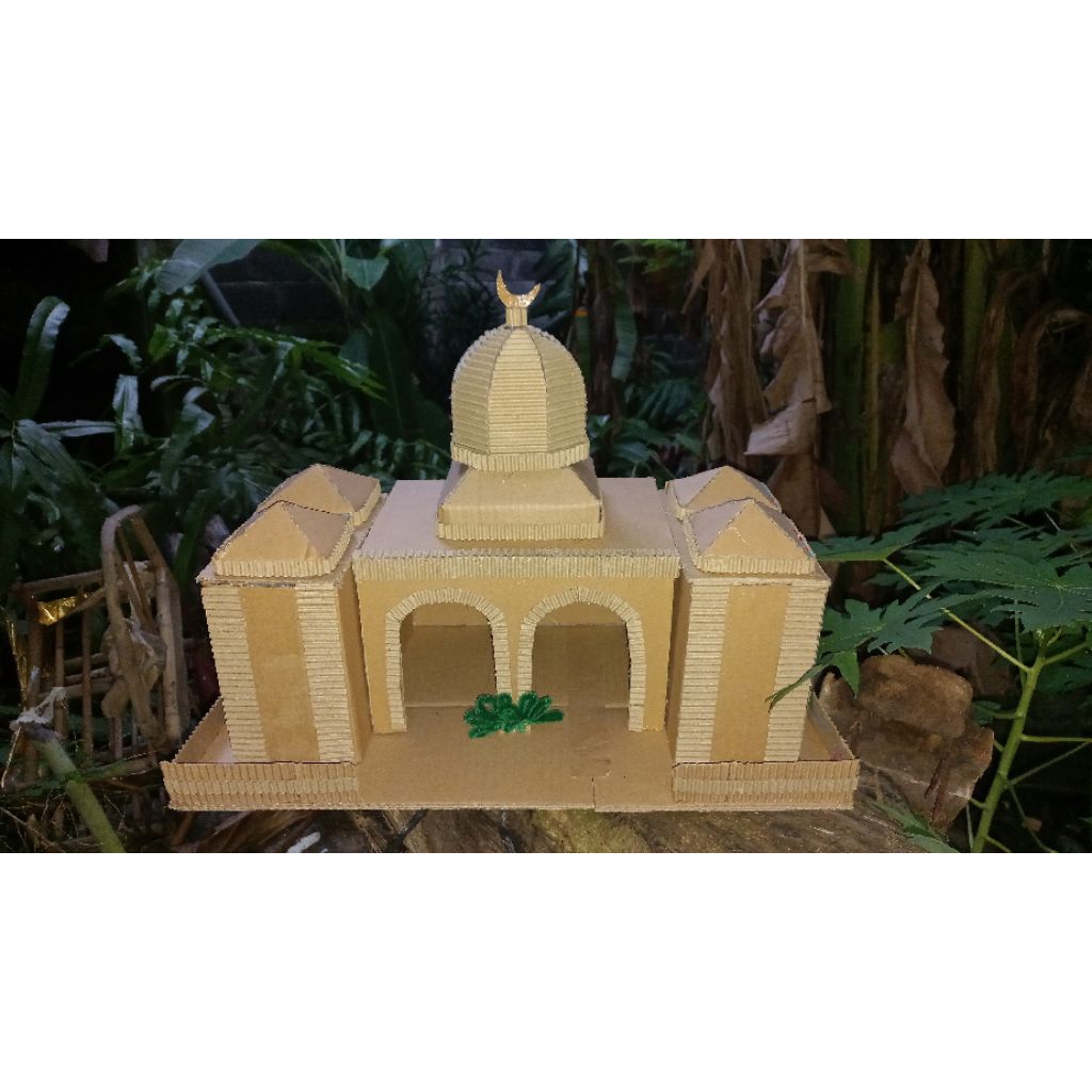 Miniatur Masjid Agung SBY