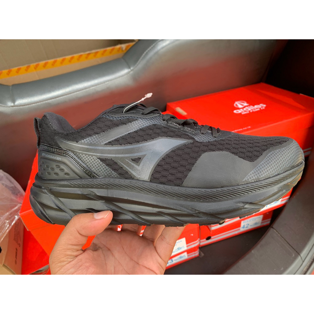 sepatu lari ardiles black ready rengat