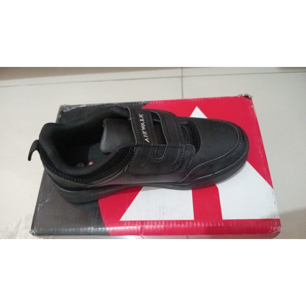 Sepatu Airwalk size 32 running sepatu olahraga  atau sepatu lari sepatu sekolah diskon up to 70% spo
