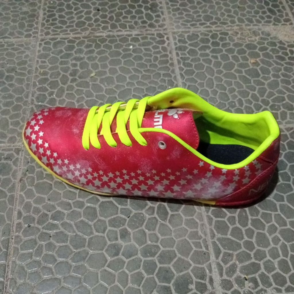 Sepatu futsal kelme power grip obral murah