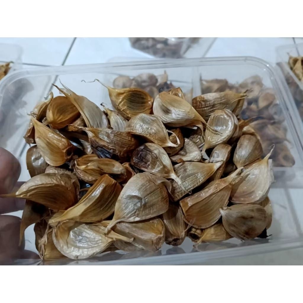 

Black Garlic Kating / Bawang Putih Kating Hitam