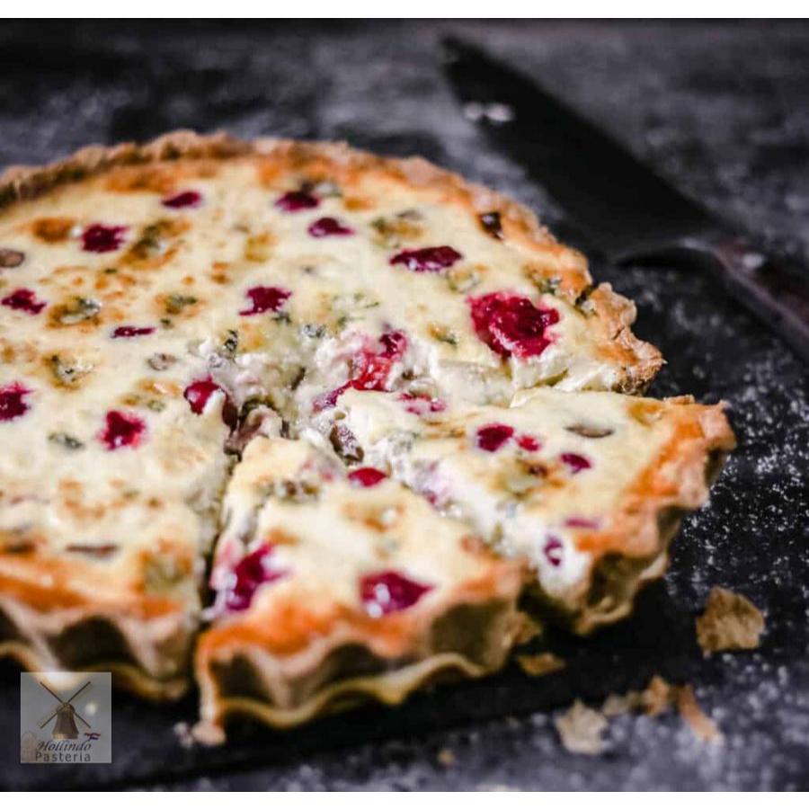 

Blue Cheese, Spinach, Cranberry and Roasted Walnut Quiche