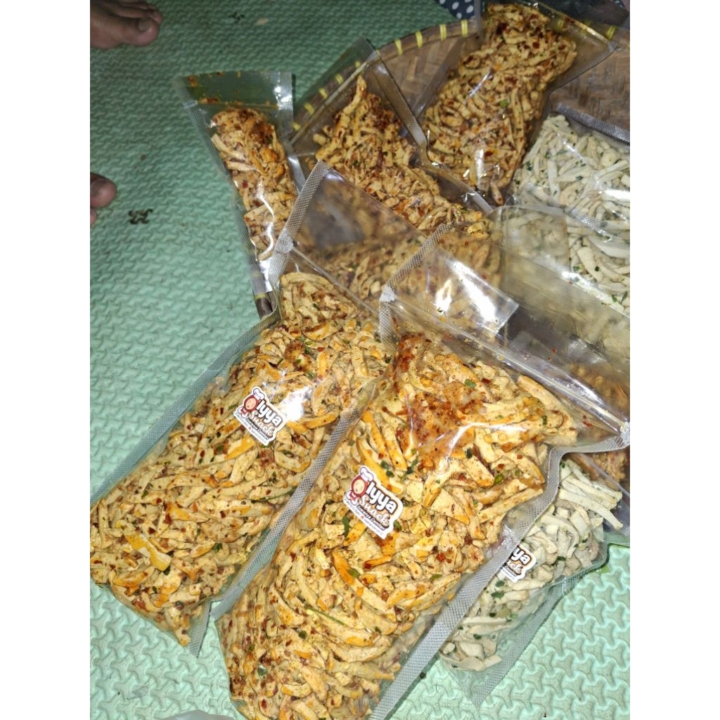 

Basreng bakso goreng bumbu homemade 1kg