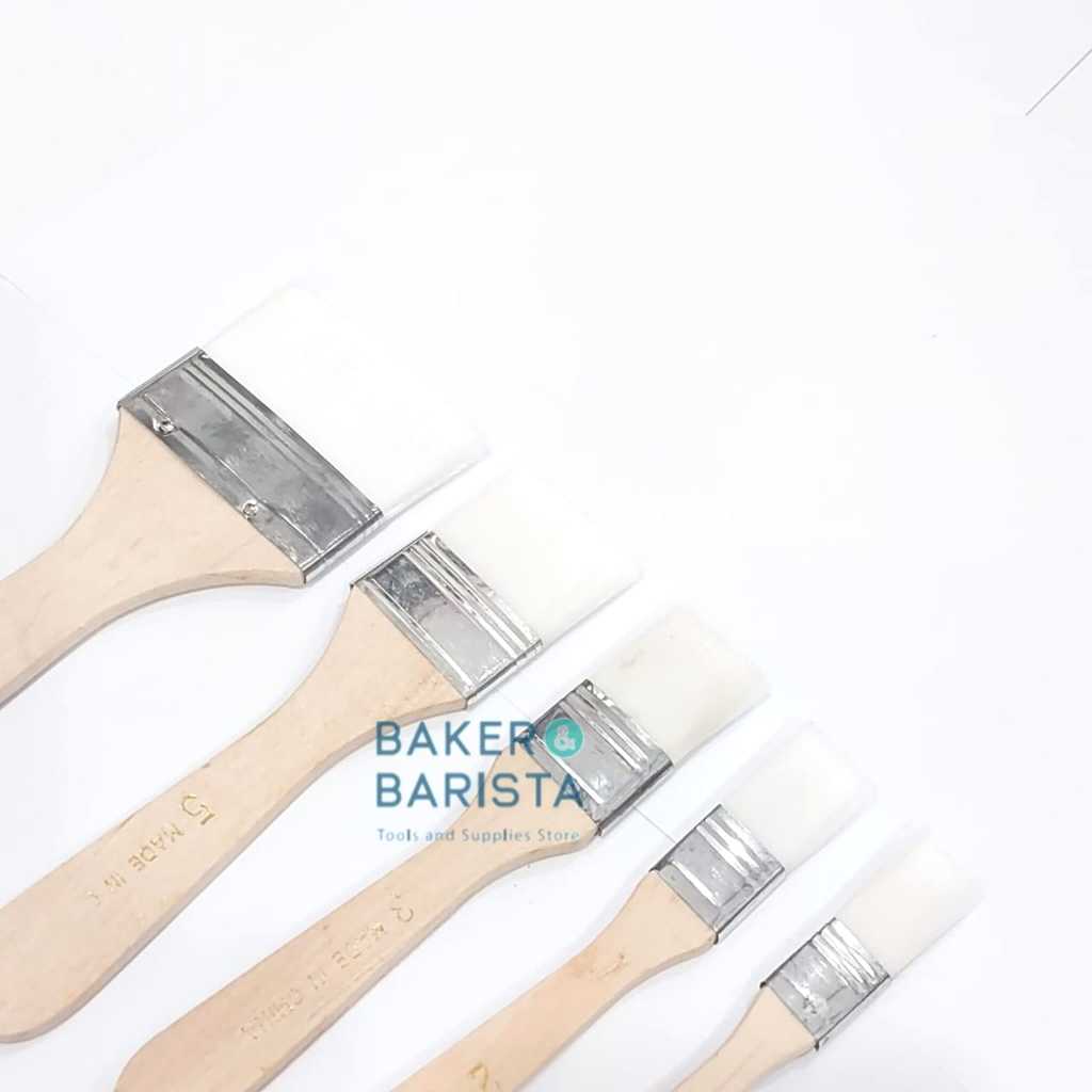 

Kuas Bulu Plastik Gagang Kayu / Kuas Bulu Nastar / Kuas Loyang Kue / Kuas DIY / Kuas Cat / Kuas BBQ