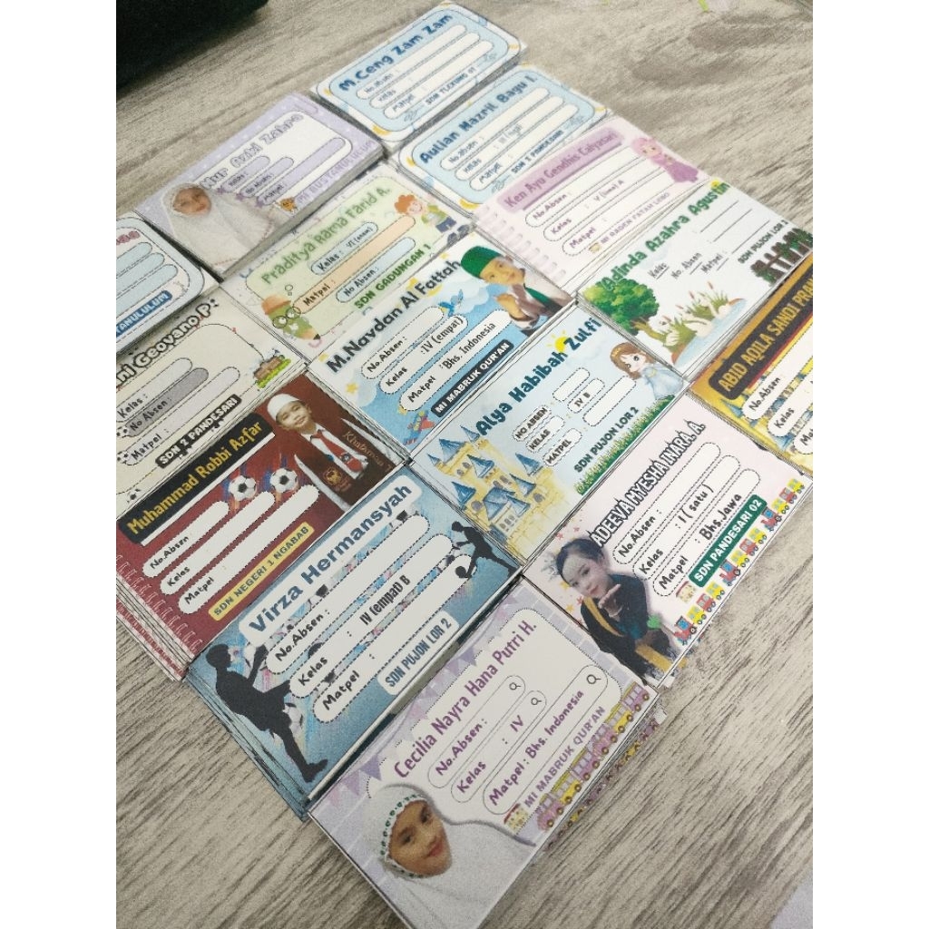 

KHUSUS RESELLER STIKER NAMA ANAK CUSTOME ISI 44PCS
