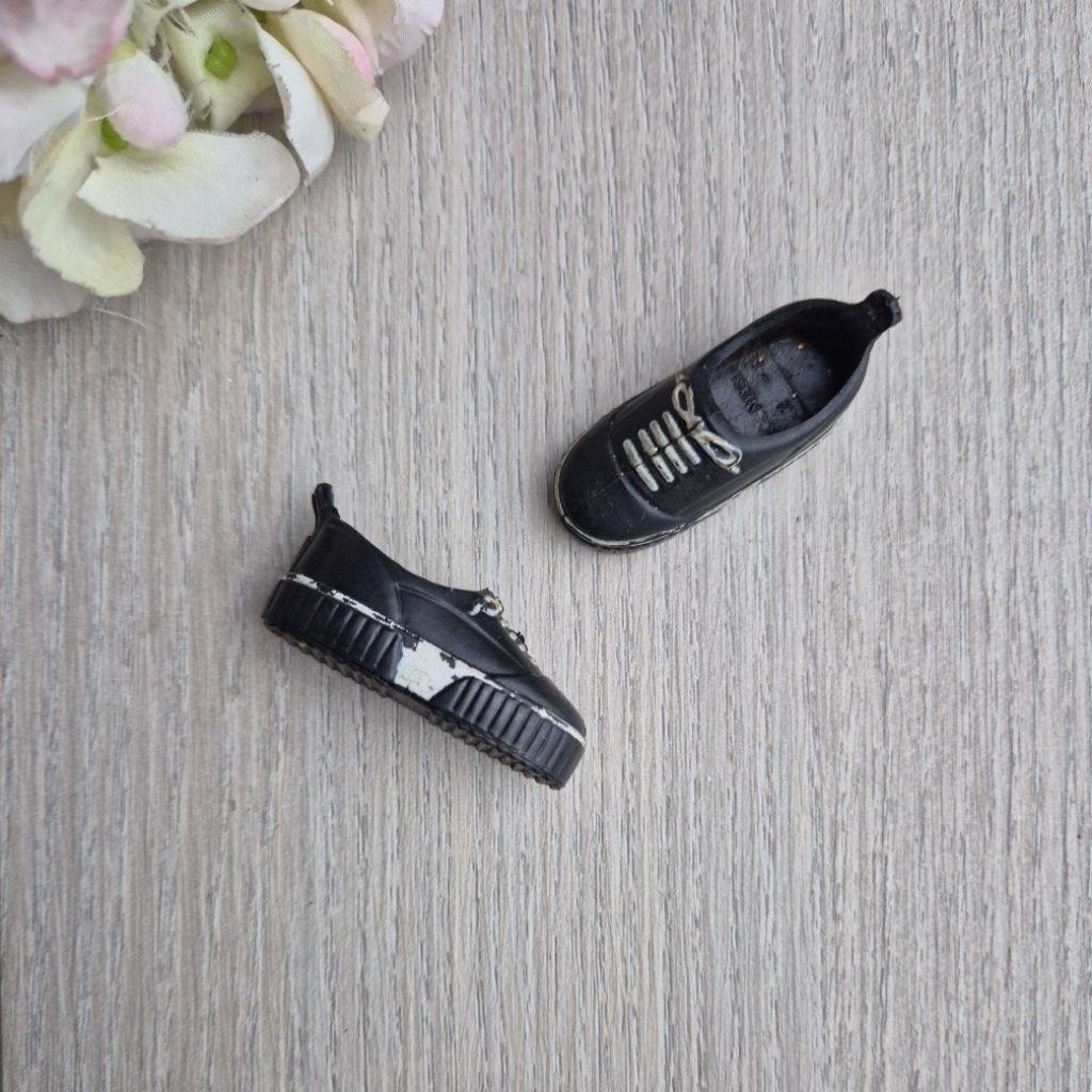 Sepatu Barbie Ken Vintage Mattel black white
