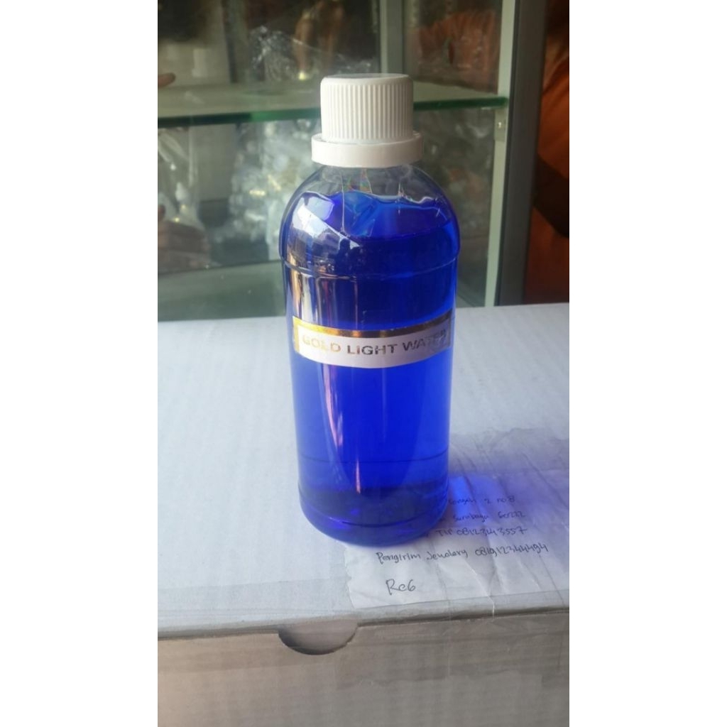 

Gold light water/air biru