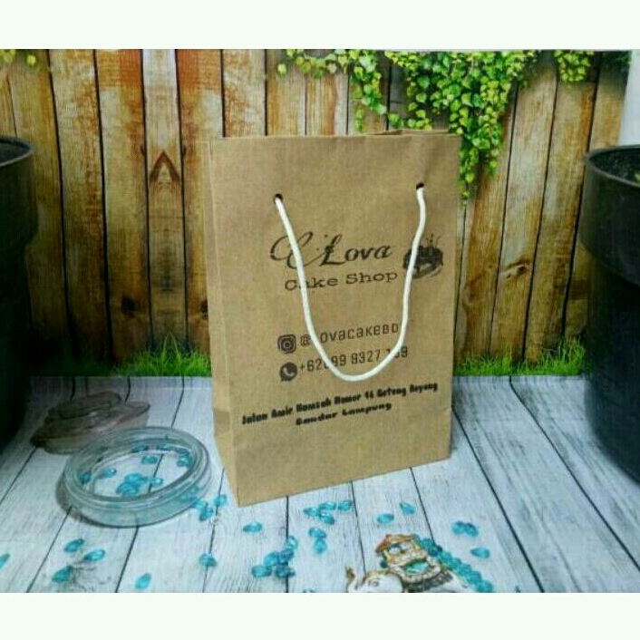 

PAPERBAG PARFUM CUSTOM 30-100ML UKURAN 9X5X15CM