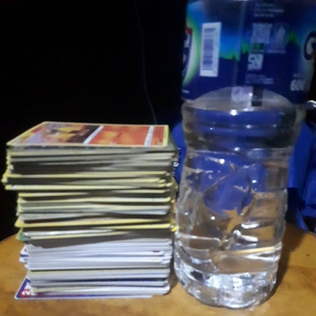 Kartu Mainan Borongan Pokemon dan One Piece