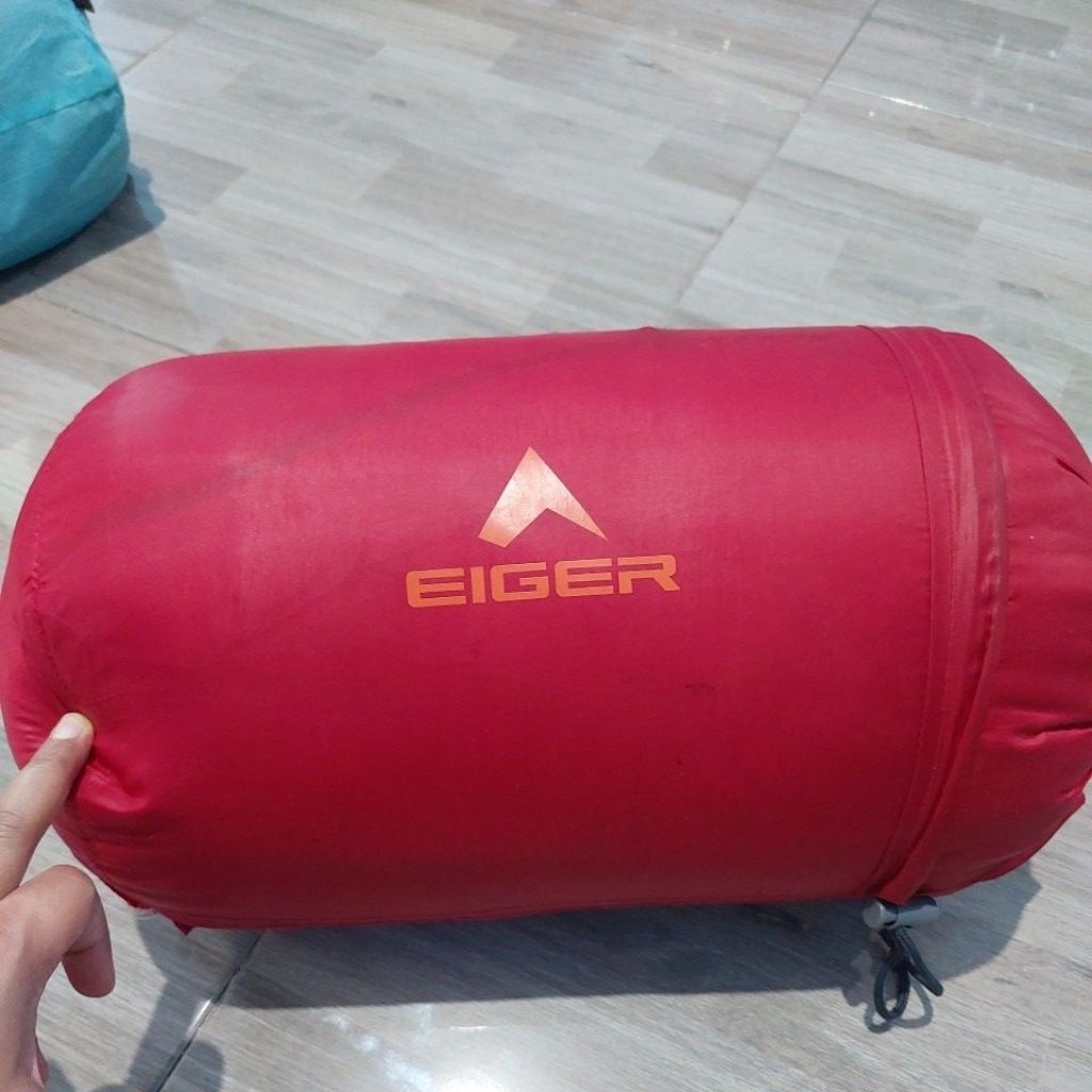 [PRELOVED] SLEEPING BAG EIGER LAKE SIDE MERAH
