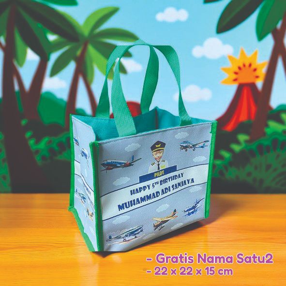 

Tas Makan Foil Aluminium Custom – Cocok Untuk Souvenir Ultah – Bisa Request Nama & Tema