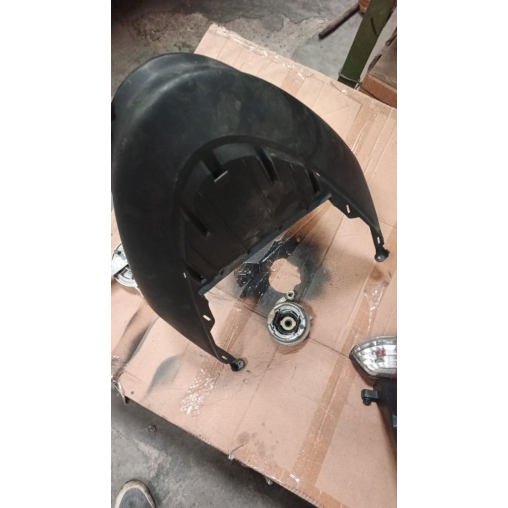 Cover depan bawah (mulut hiu) matic qingqi 125cc 4tak