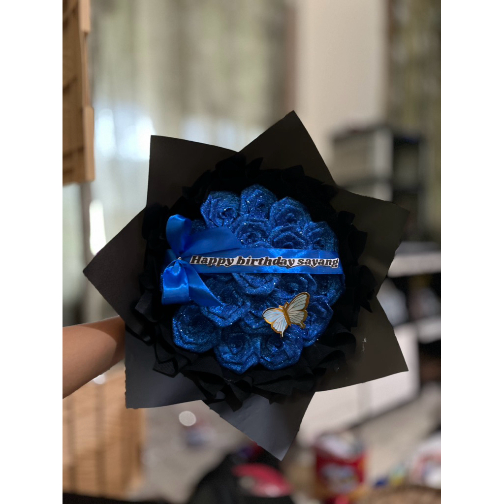 

BUNGA PITA SATIN ISI 18-20 bunga