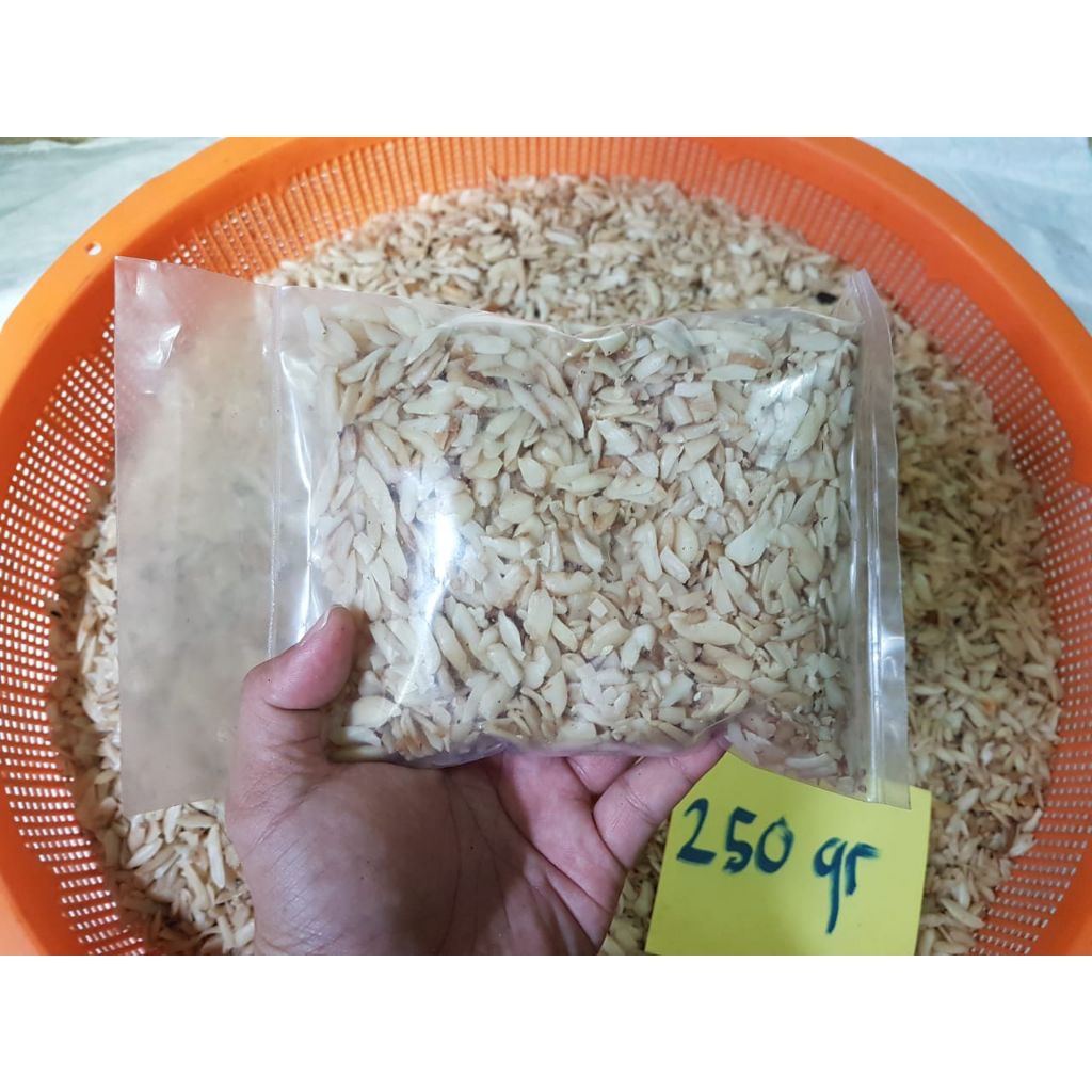 

Kenari kupas CACAH 250 Gram