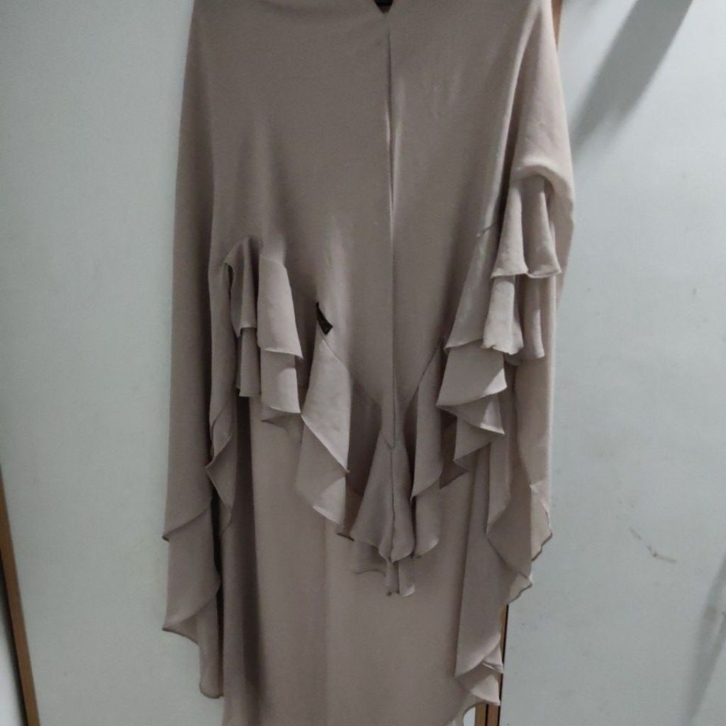 Preloved Khimar Albarizk Coklat Muda