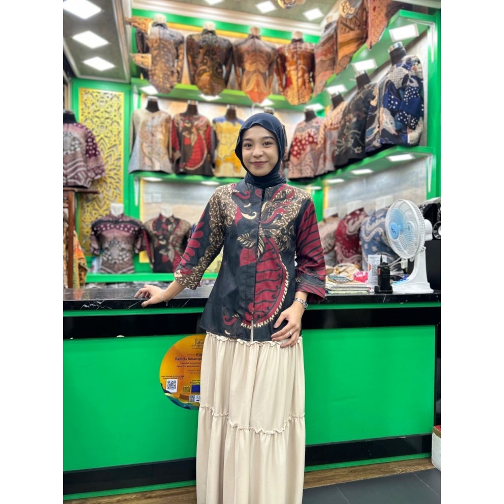 BLOUSE KANTOR MODERN MOTIF BATIK Sangkuriang Merah Full trikot