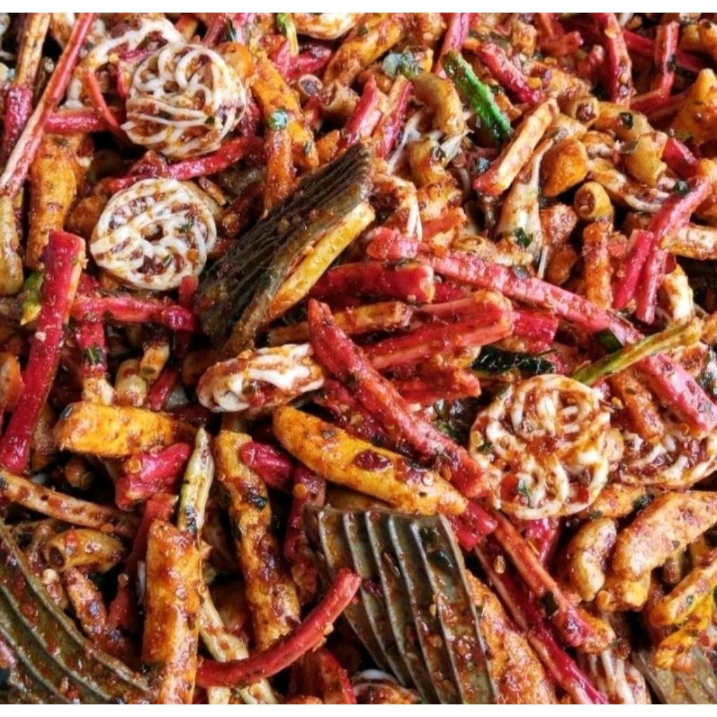 

KERUPUK SEBLAK MIX CAMPUR/KERUPUK BETON/JENGKOL/PEDO/BASRENG KEMASAN 250Gram EXTRA PEDAS DAUN JERUK