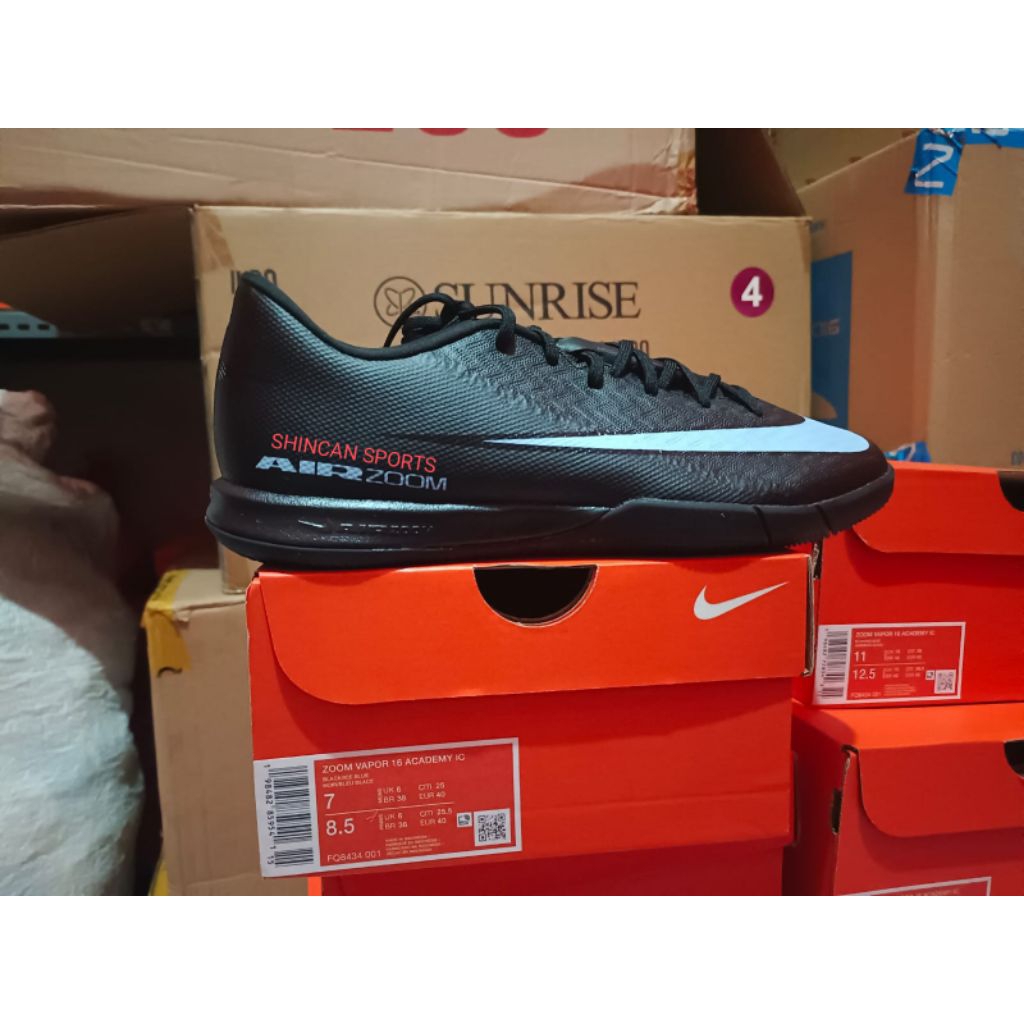 SEPATU FUTSAL NIKE ZOOM VAPOR 16 ACADEMY IN