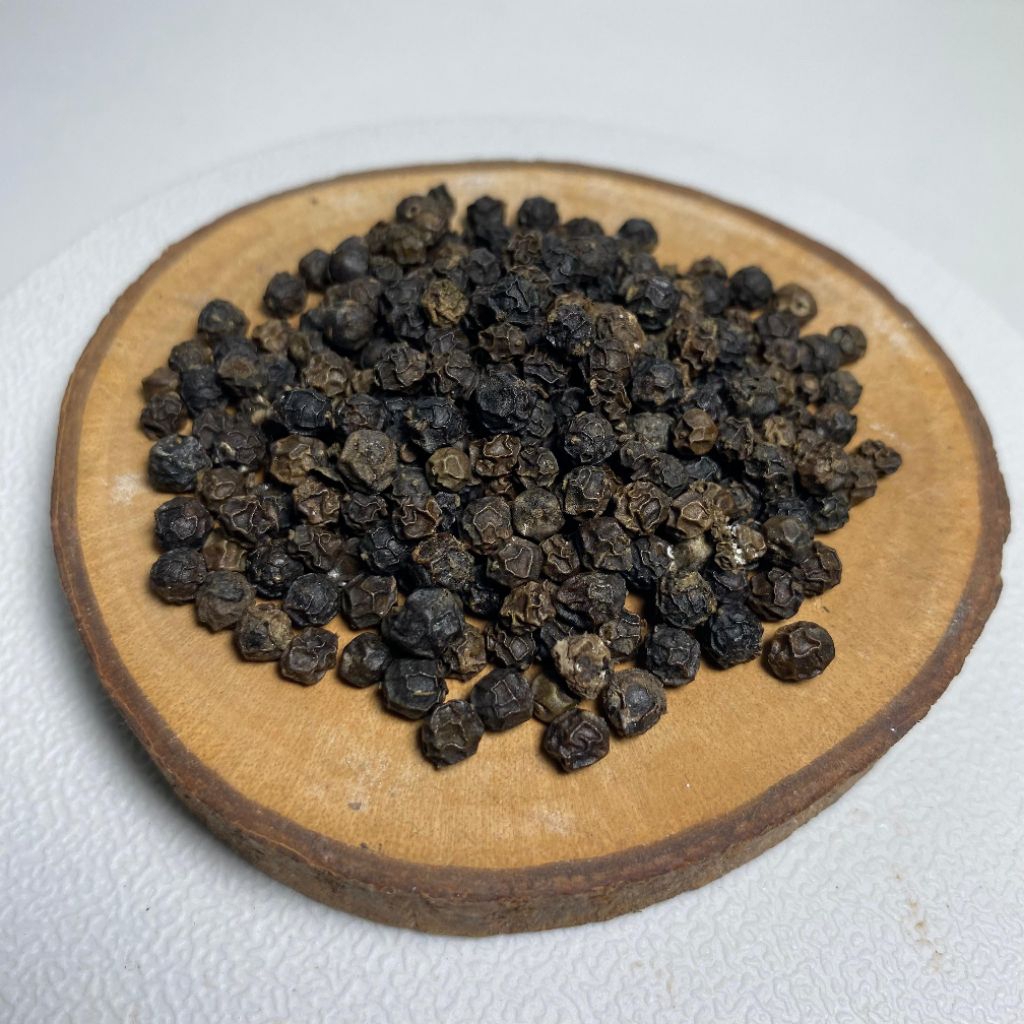 

Lada Hitam Kalimantan 500 gram / Sahang Hitam / Merica Hitam