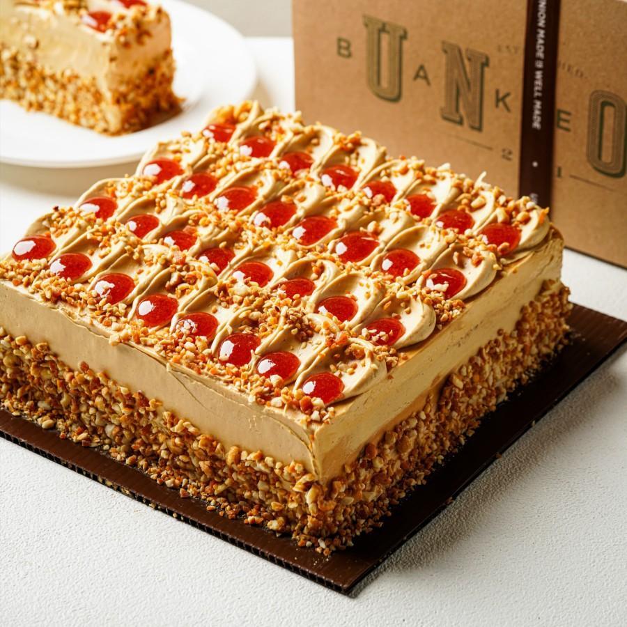 

Union PB & J Nougat Cake 20x20 cm Kue Ulang Tahun Birthday