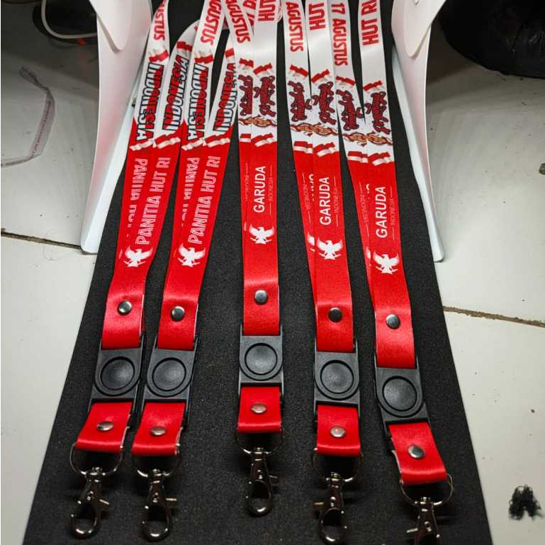 

Lanyard Name Tag ID Card 17 Agustus HUT RI Merah putih
