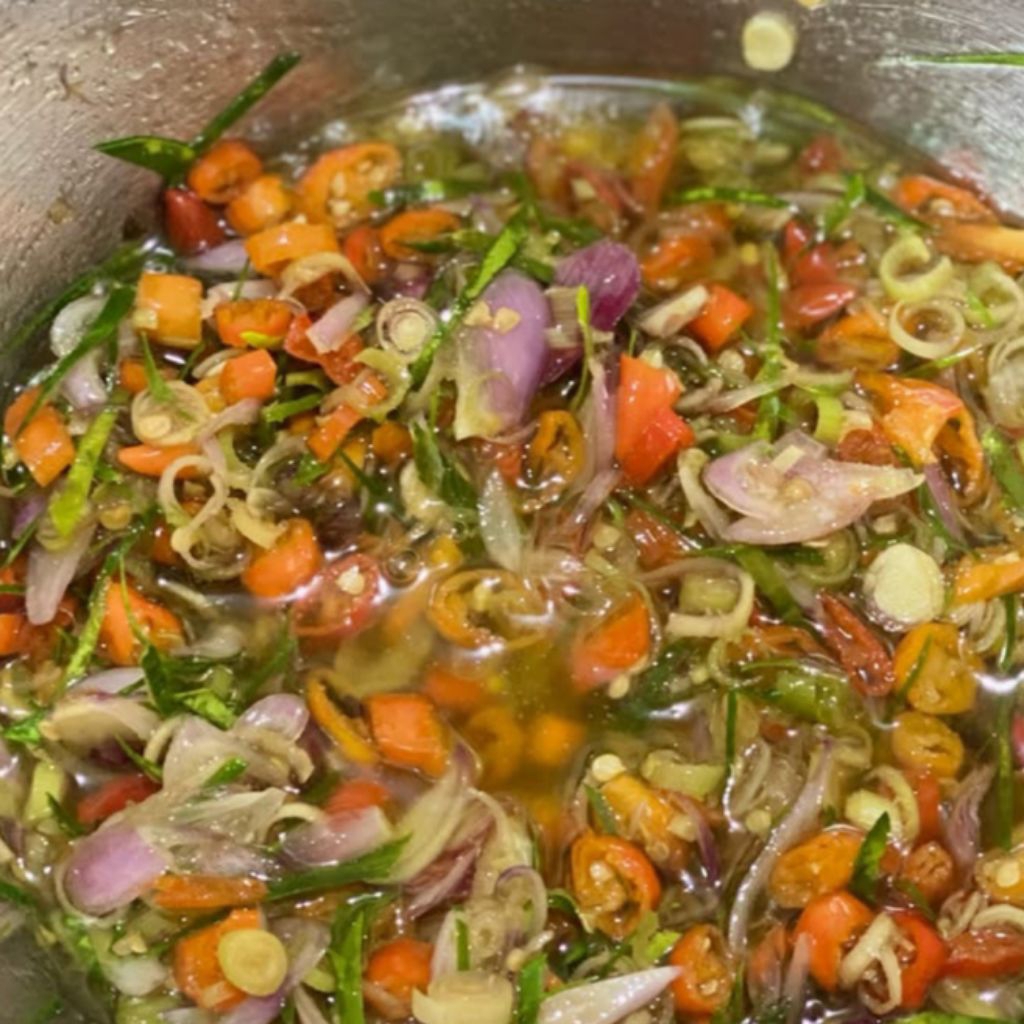 

SAMBAL MATAH MAKNYUS 150 GRAM