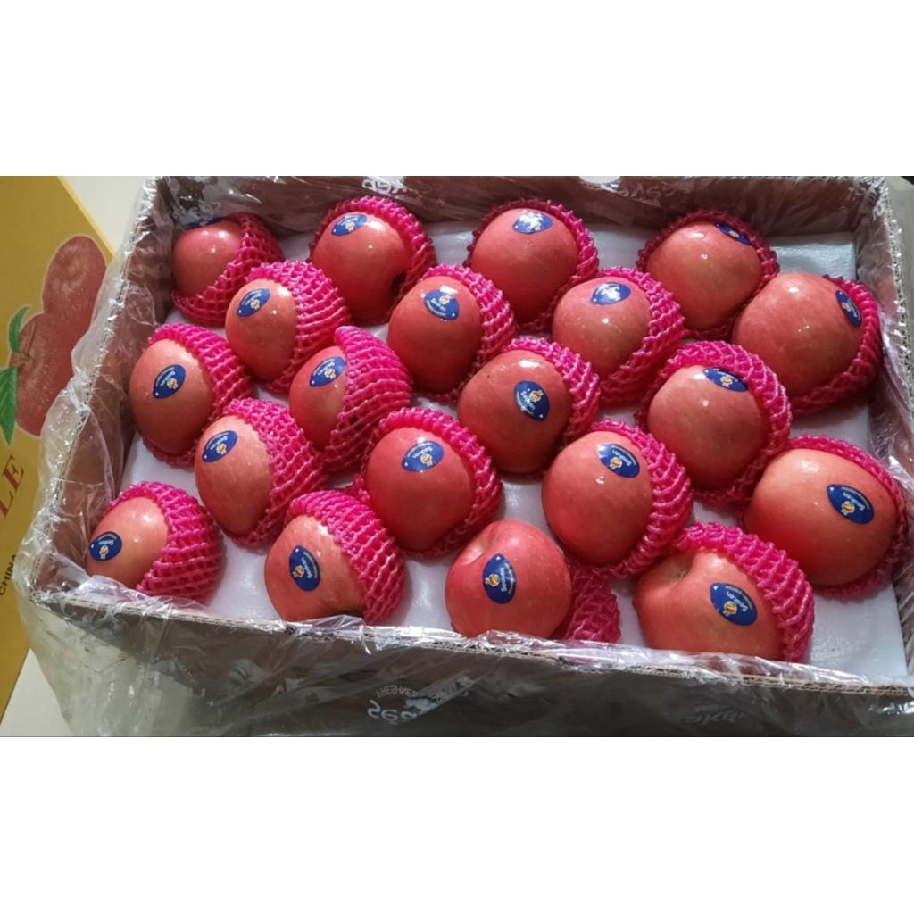 

Buah Apel Fuji Premium